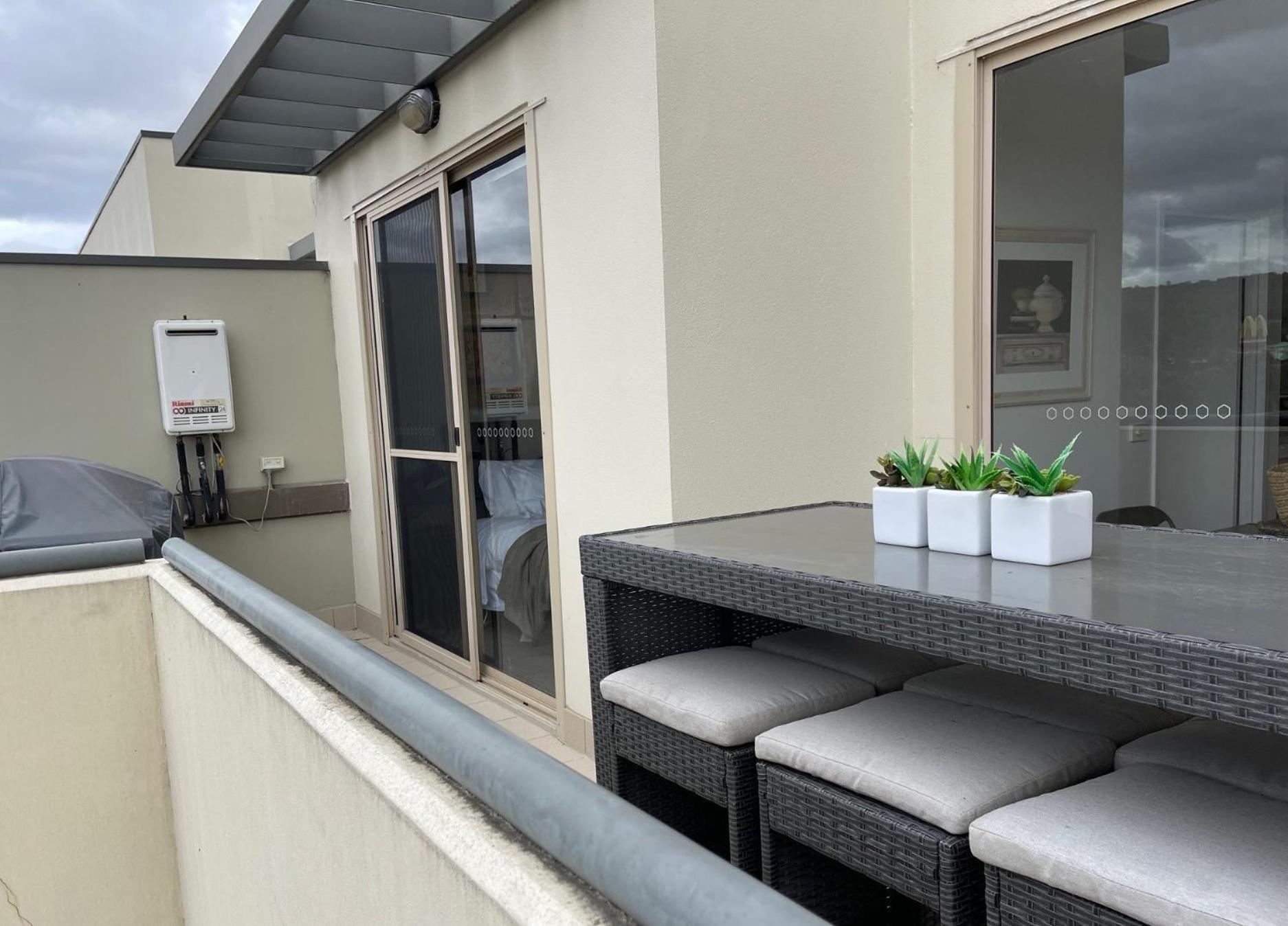 Qbn Cracker: 2Br, 2Ba, 2 Secure B/ Ment Car Parks Appartement Queanbeyan Buitenkant foto